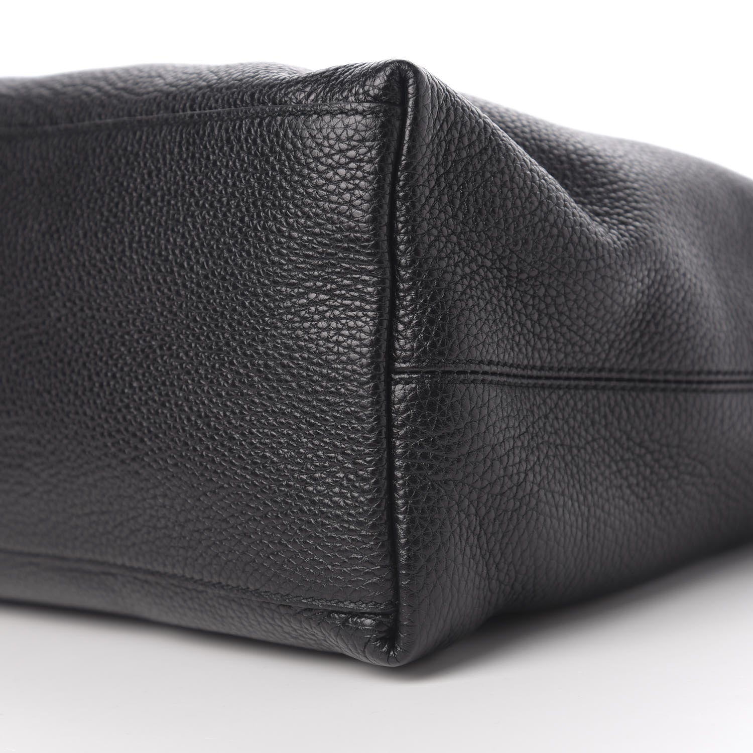 Gucci Pebbled Calfskin Medium Soho Chain Shoulder Bag Black 8 of 9