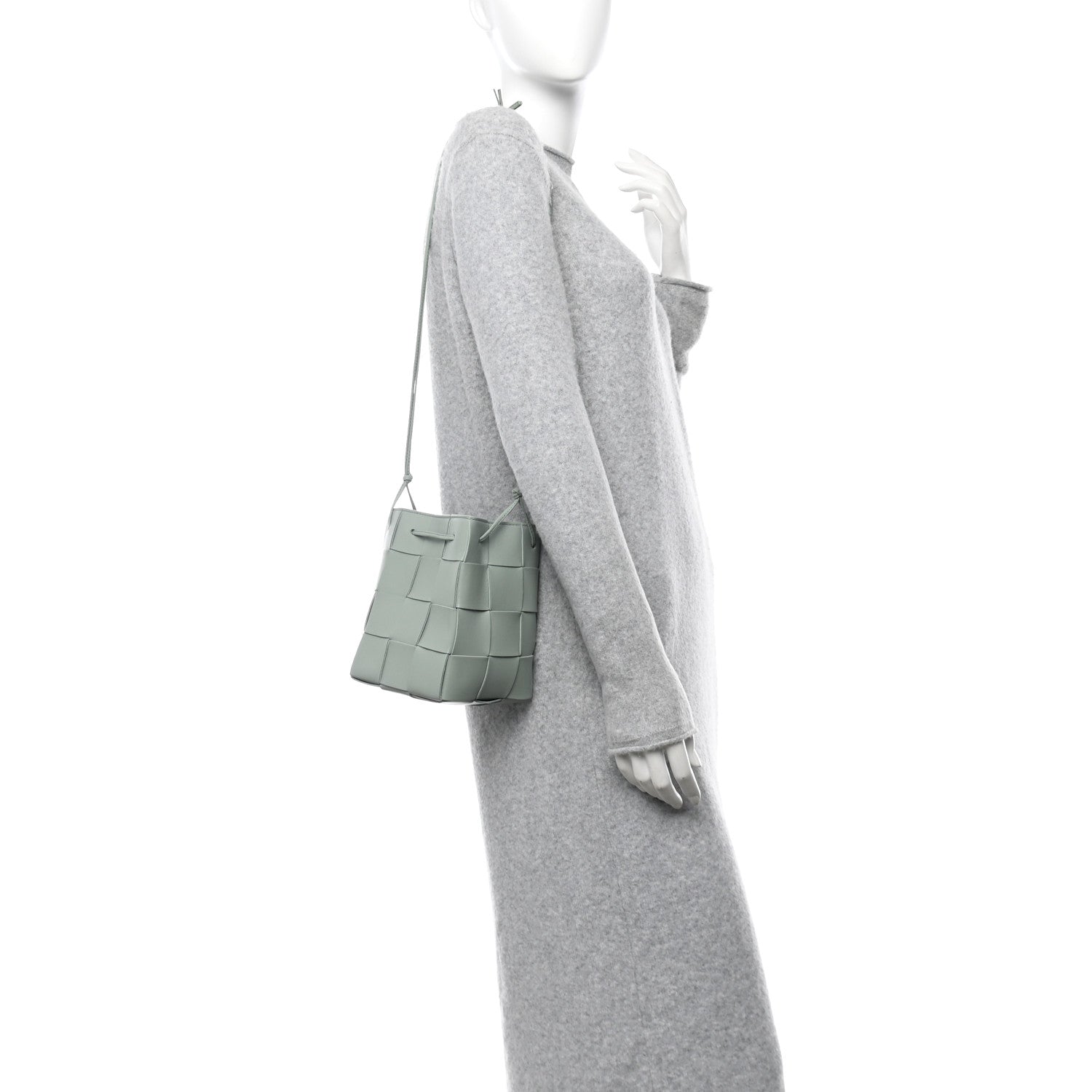 Bottega Veneta Nappa Maxi Intrecciato Small Cassette Bucket Bag New Sauge 2 of 9