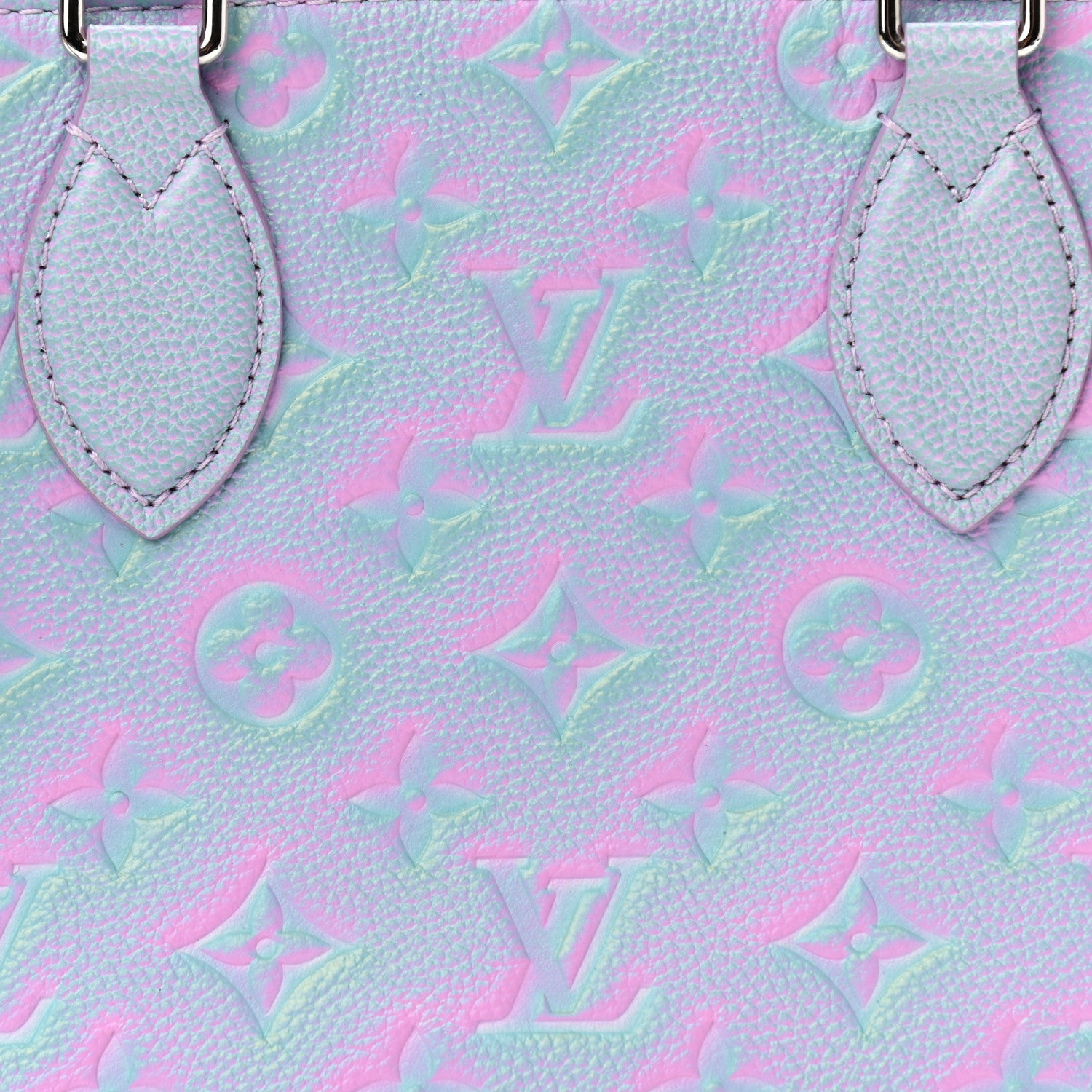 Louis Vuitton Empreinte Monogram Summer Stardust Onthego PM Lilas 7 of 9