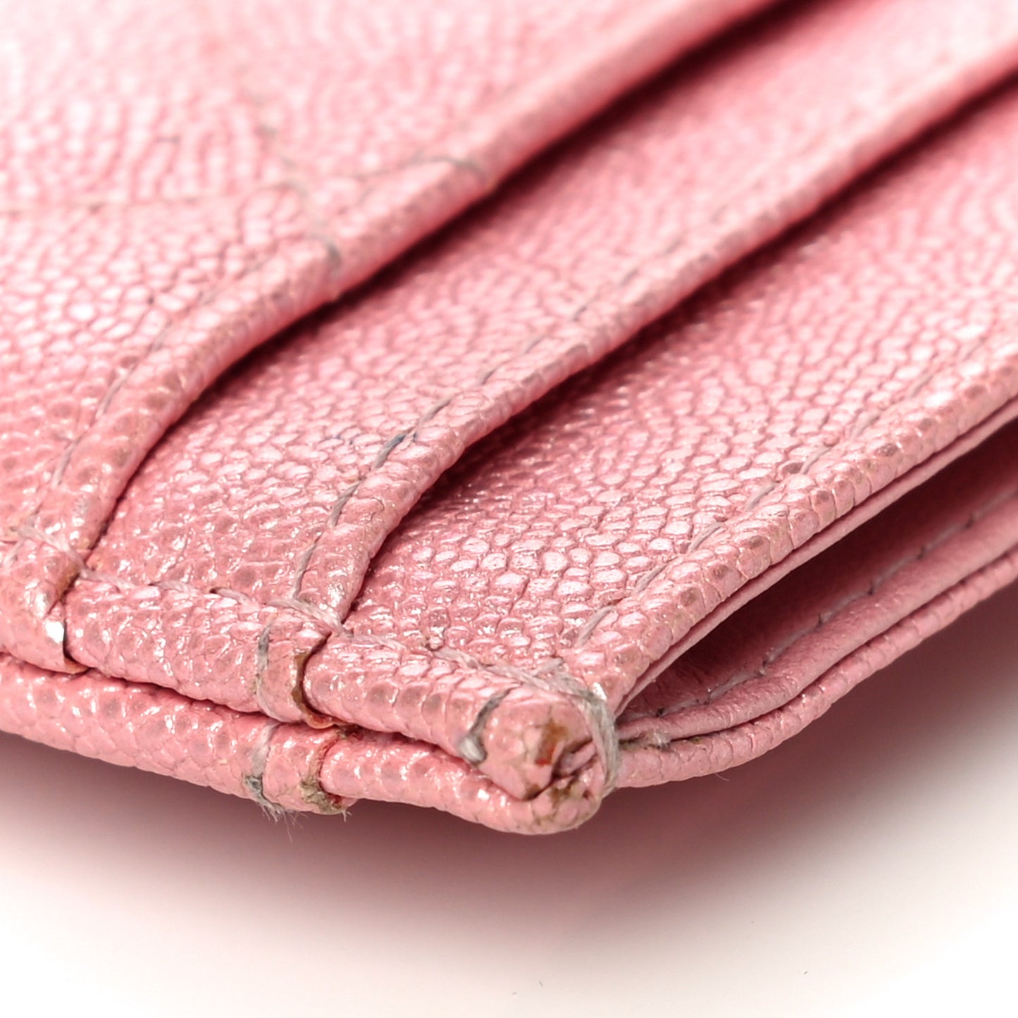 Iridescent Caviar Quilted Card Holder Pink