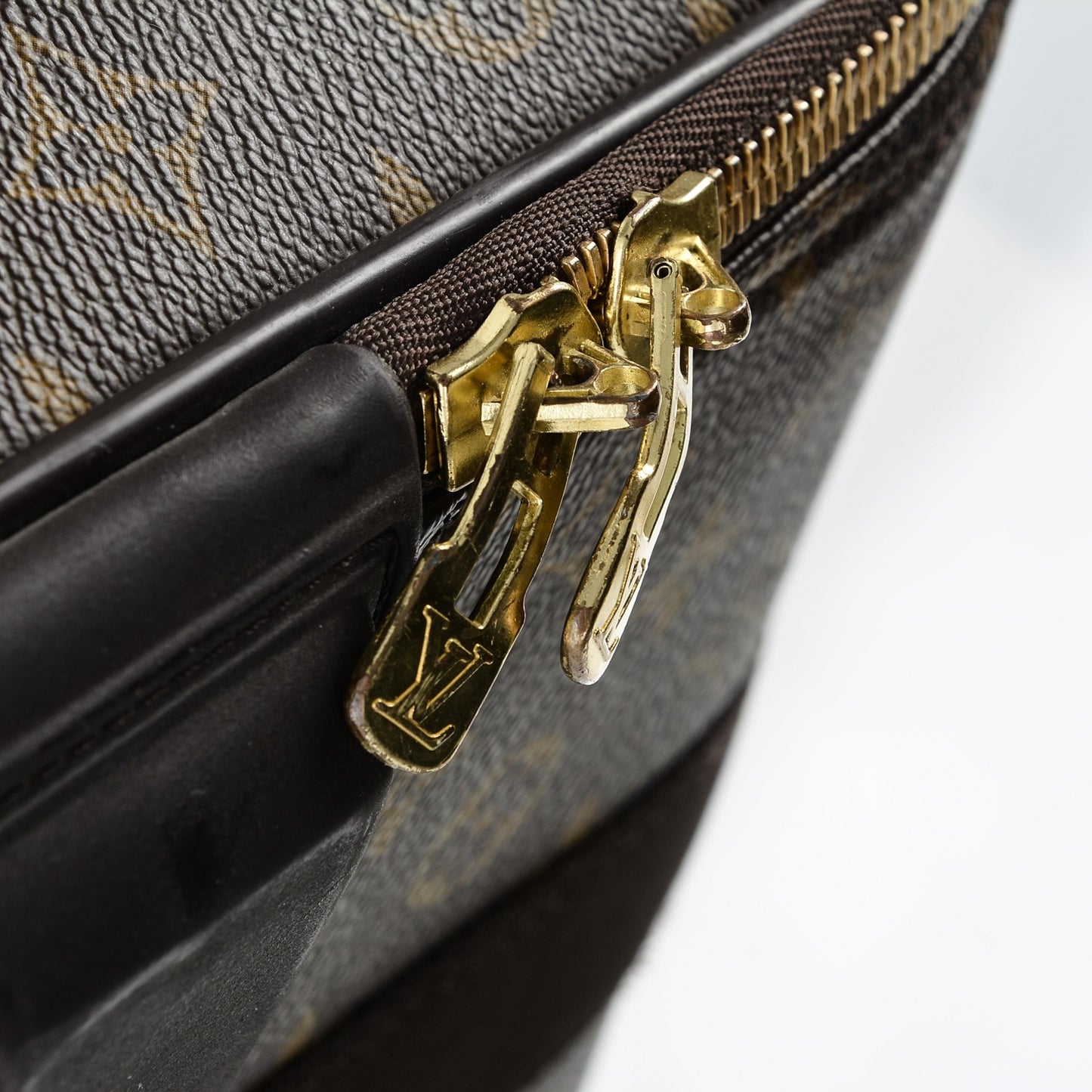 Monogram Pegase 65