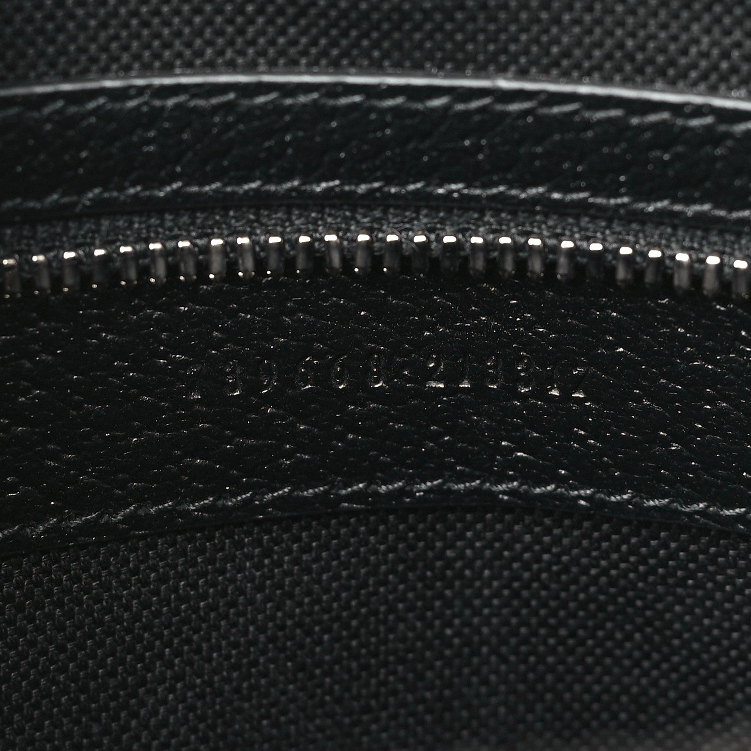 Gucci Monogram Jumbo GG Textured Dollar Calfskin Wristlet Messenger Bag Black 7 of 10