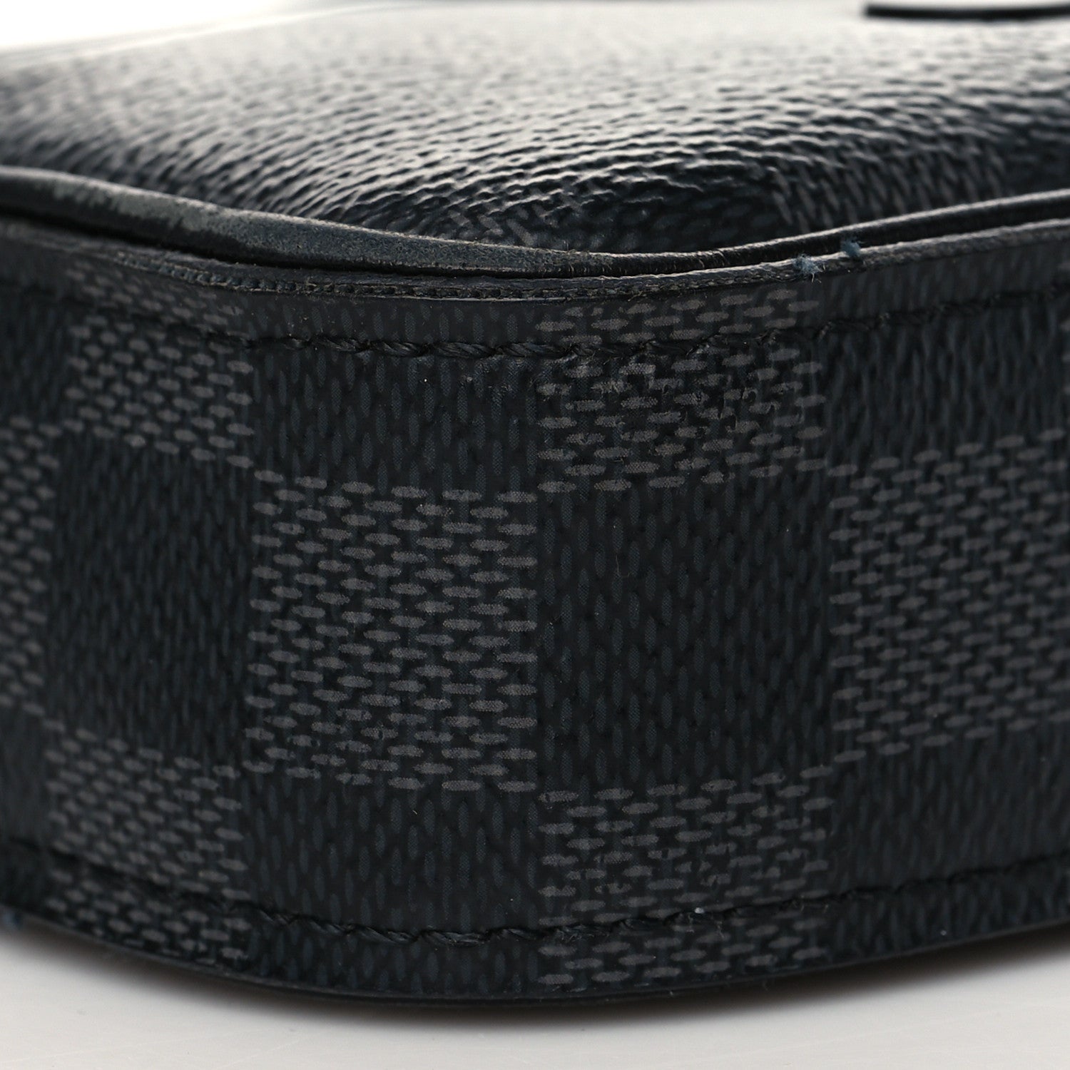 Louis Vuitton Damier Graphite Alpha Messenger Bag 8 of 13