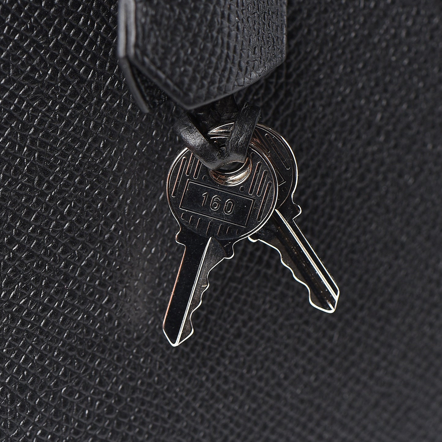 Epsom Kelly Sellier 32 Black