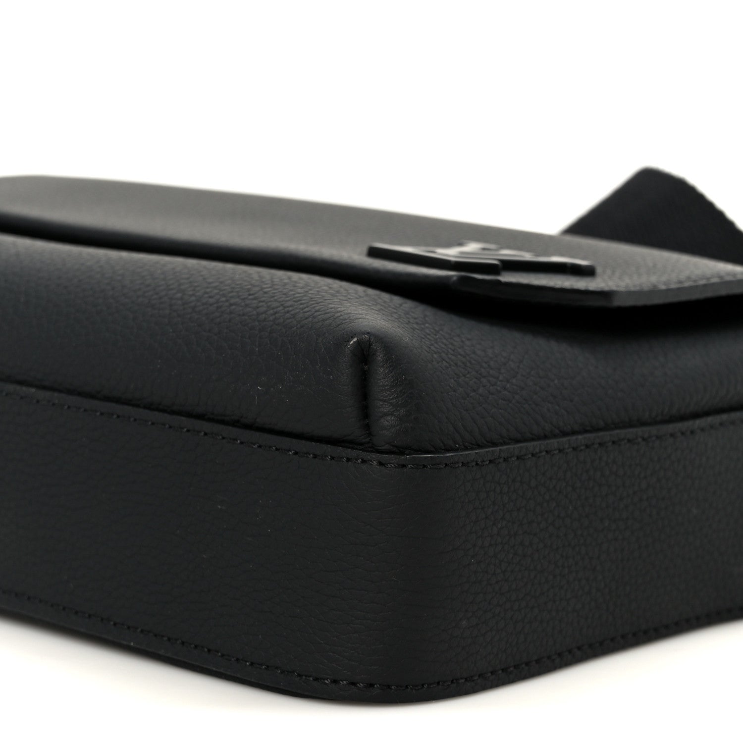『あーちゃん』LOUIS VUITTON ビジネスバック LOUIS VUITTON LV Monogram Alpha Satellite Crossbody Messenger Bag