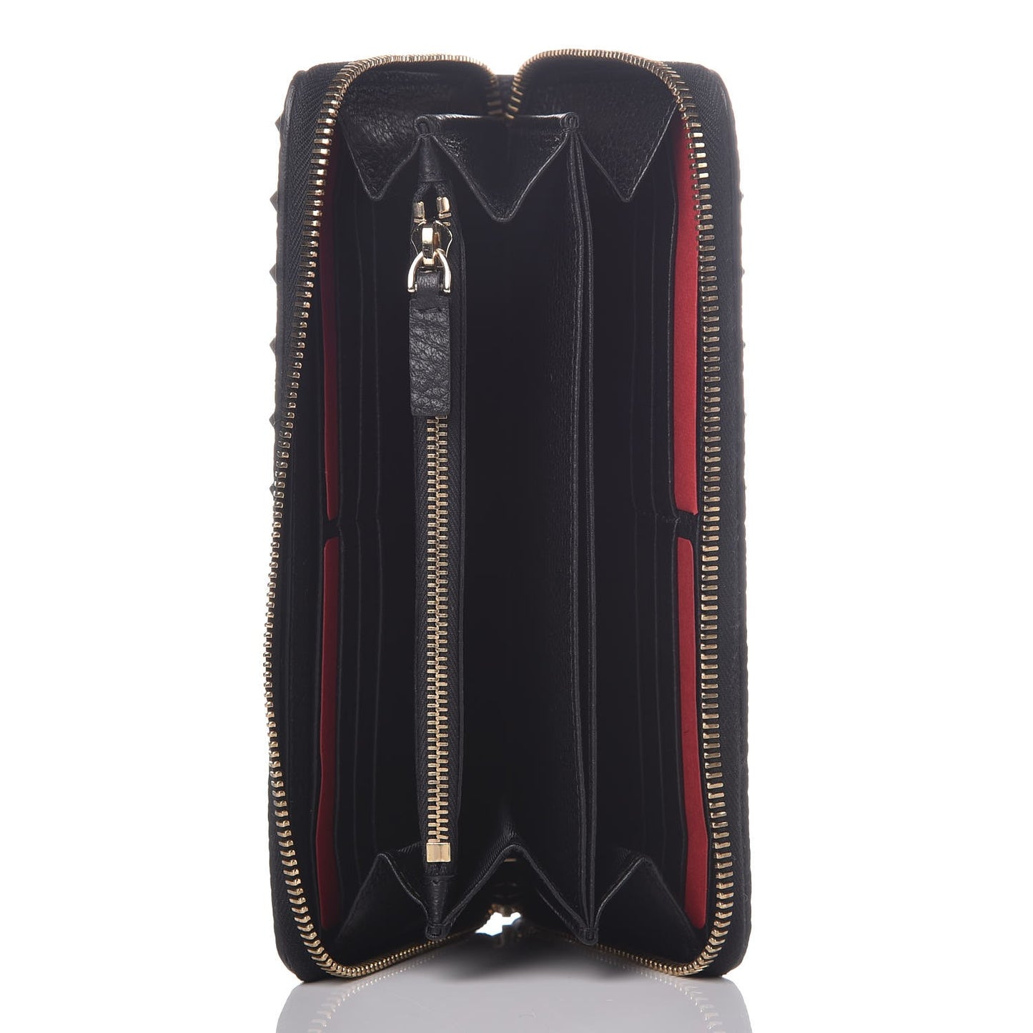 Pebbled Calfskin Rockstud Zip Around Wallet Black