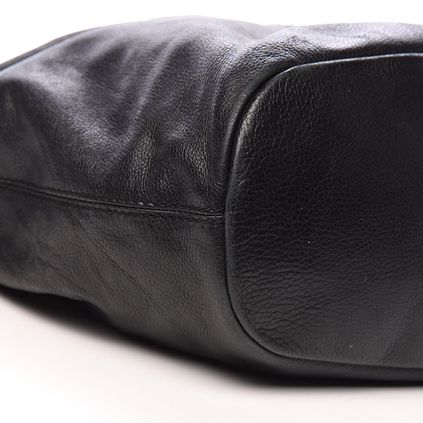Waxed Calfskin Medium Nightingale Black