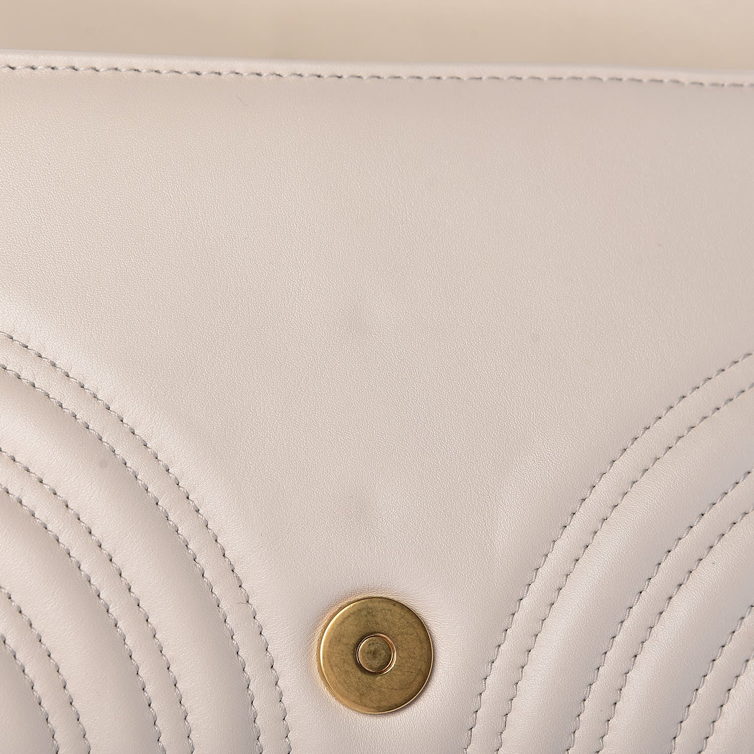 Gucci Calfskin Matelasse Pearly GG Marmont Chain Belt Bag Mystic White 11 of 11