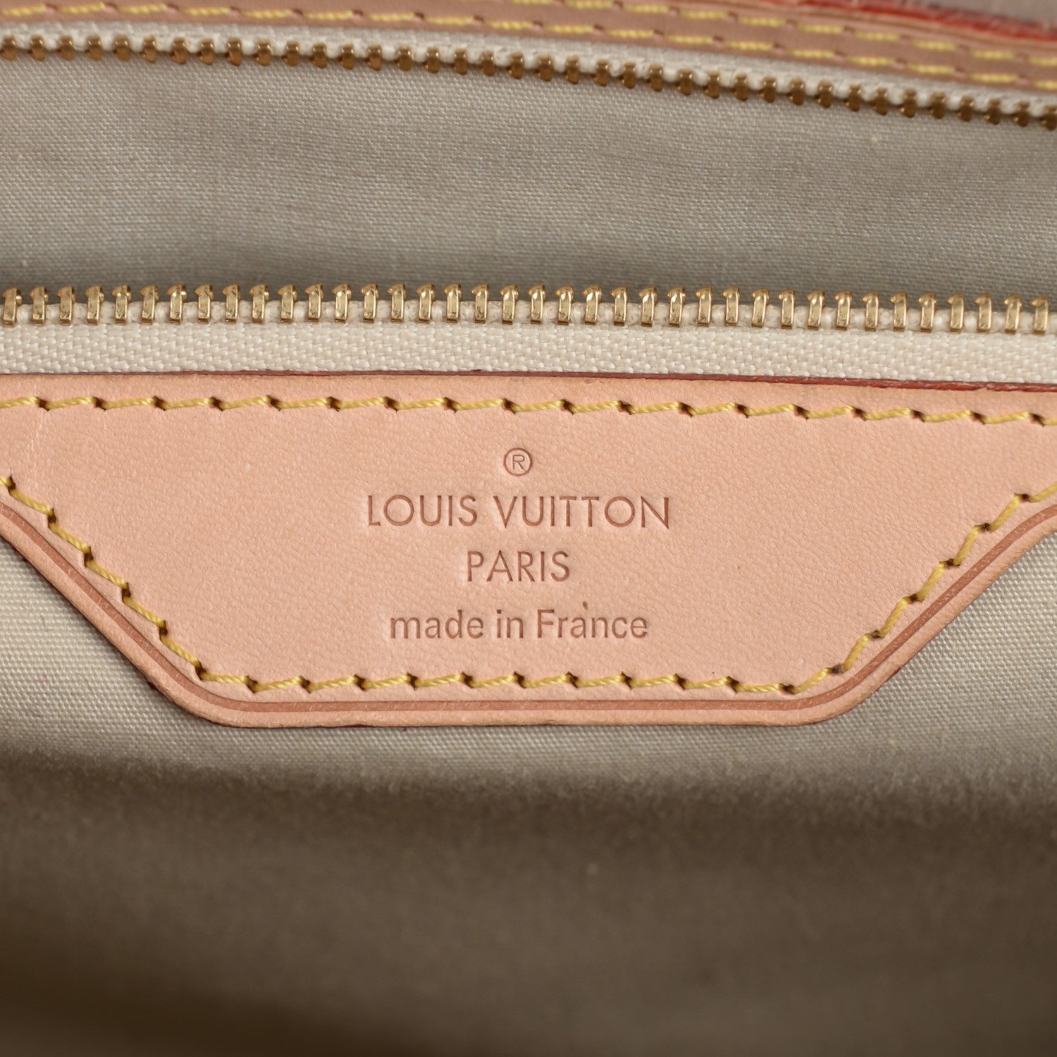 Louis Vuitton Vernis Brea GM Blanc Corail 6 of 7