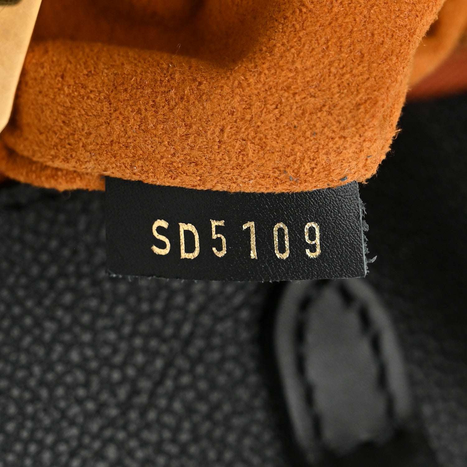 Louis Vuitton Empreinte Monogram Giant Onthego GM Black 7 of 14