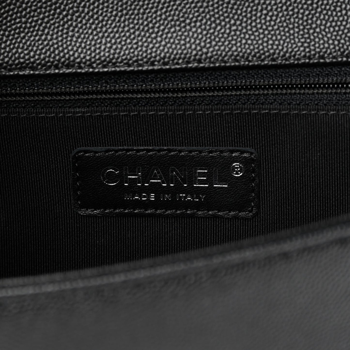 Caviar Quilted New Medium Boy Flap Black