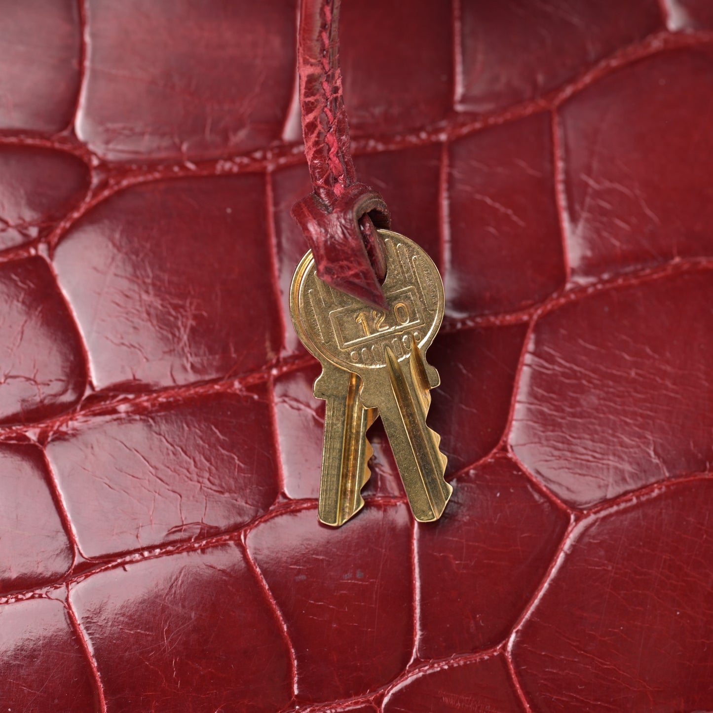 Shiny Alligator Birkin 35 Rouge Vif