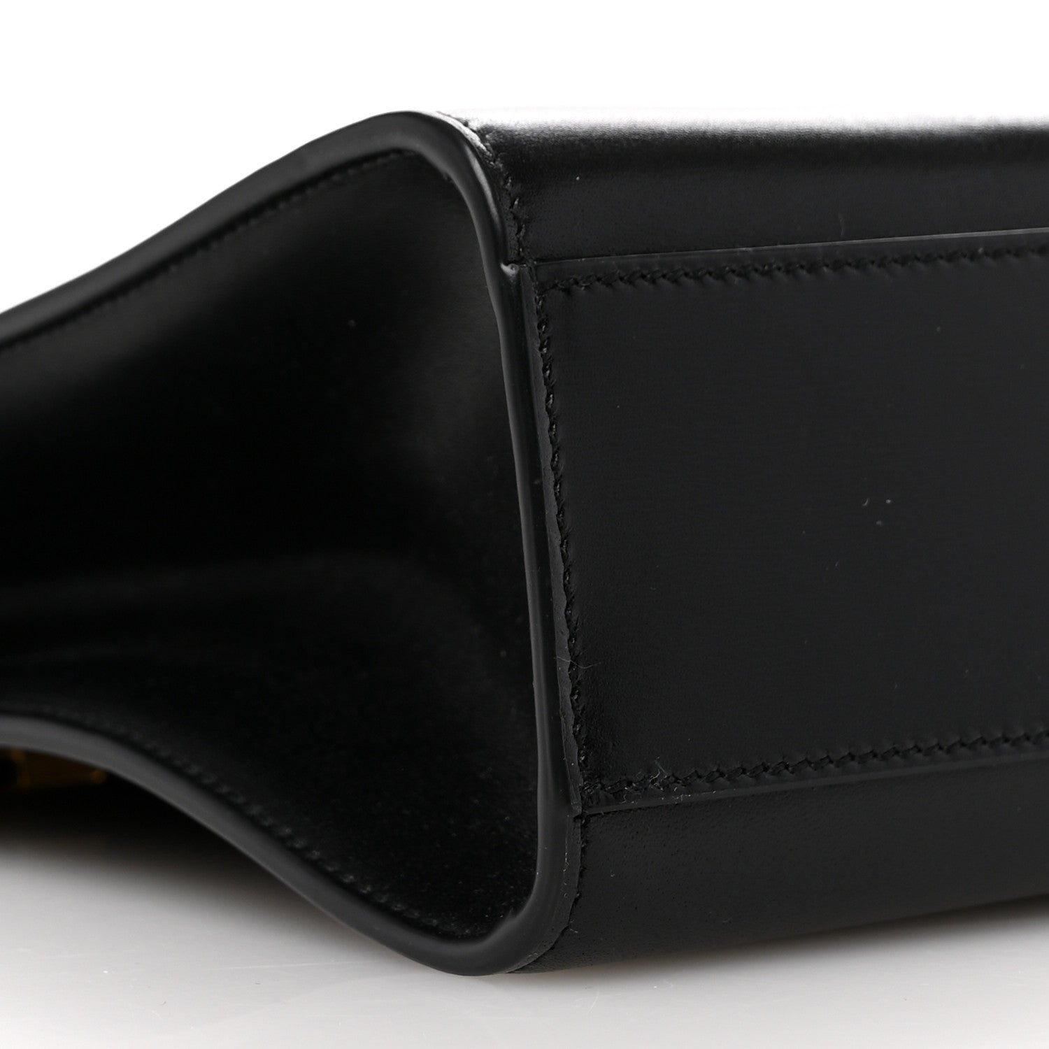 Saint Laurent Smooth Calfskin Manhattan Shoulder Bag Black 9 of 10