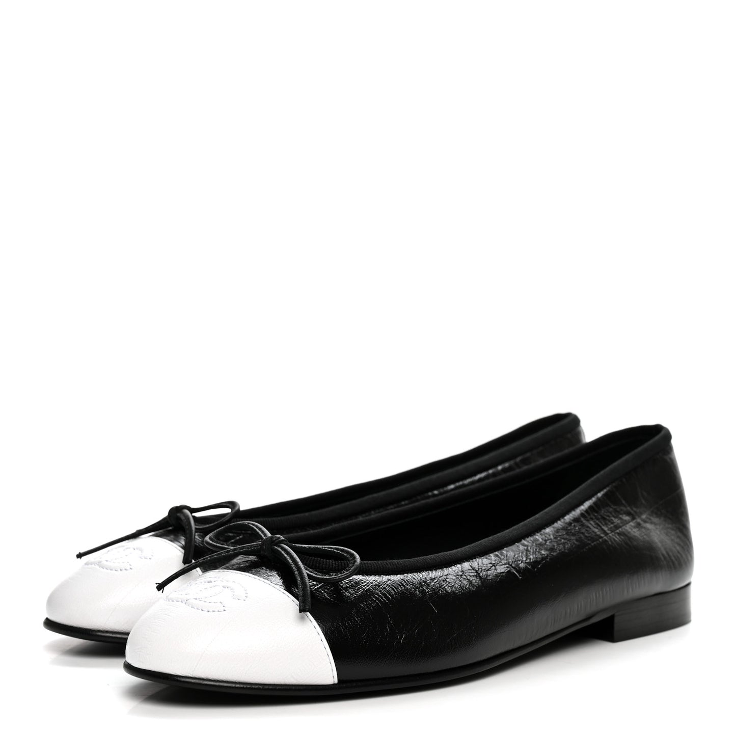 Crumpled Shiny Lambskin Cap Toe CC Ballerina Flats 38 Black White