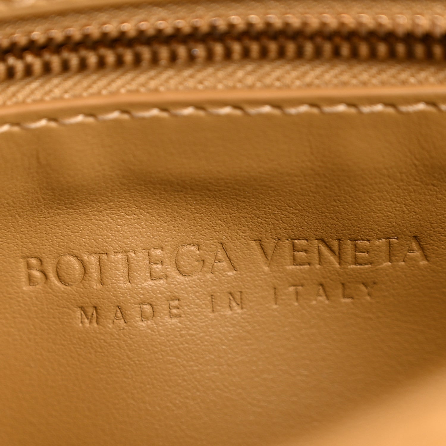 Bottega Veneta Calfskin Intrecciato Small Hop Dark Praline 1794364