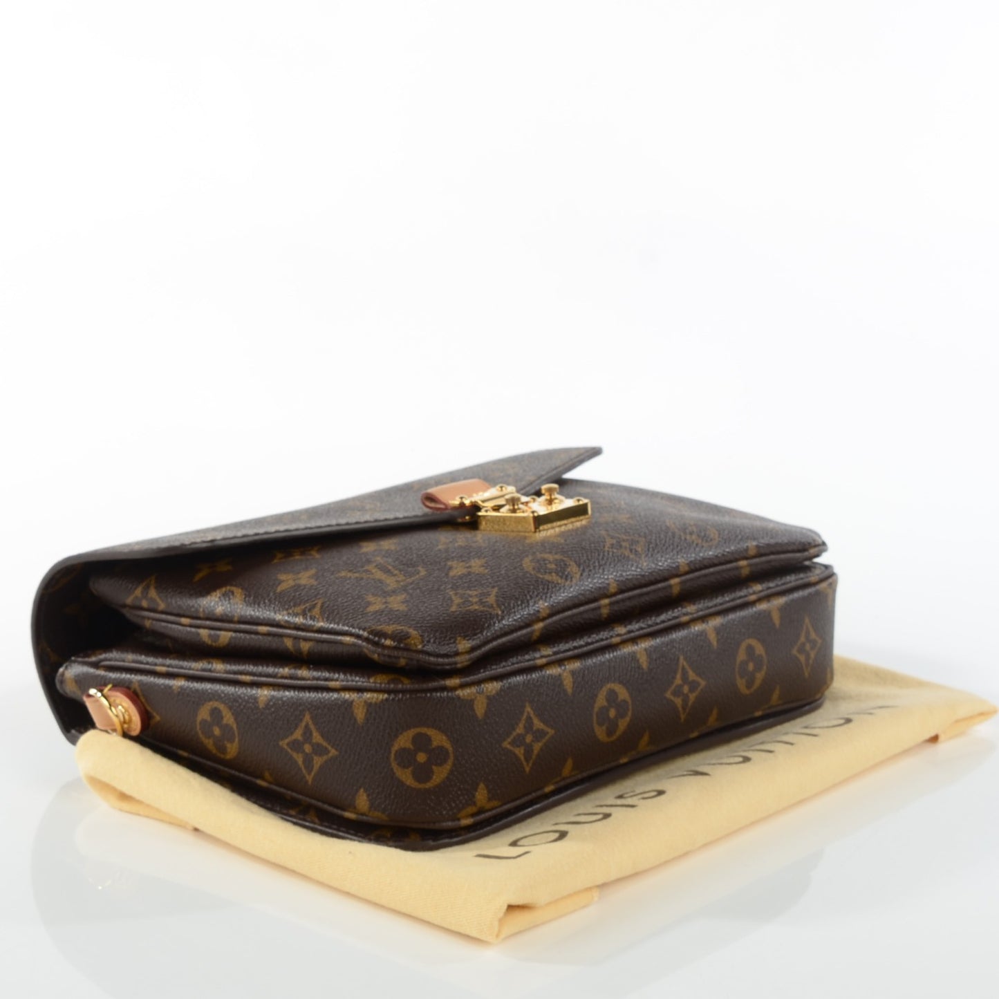 Monogram Pochette Metis