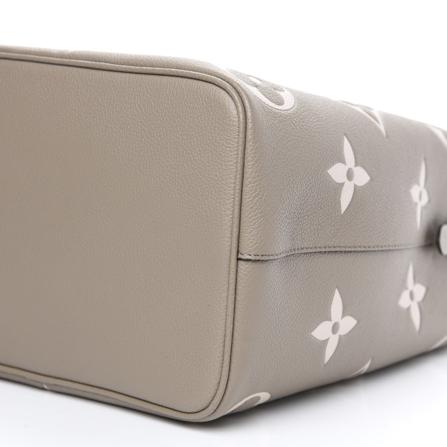 Louis Vuitton Empreinte Monogram Giant Neonoe MM Tourterelle Creme 10 of 10