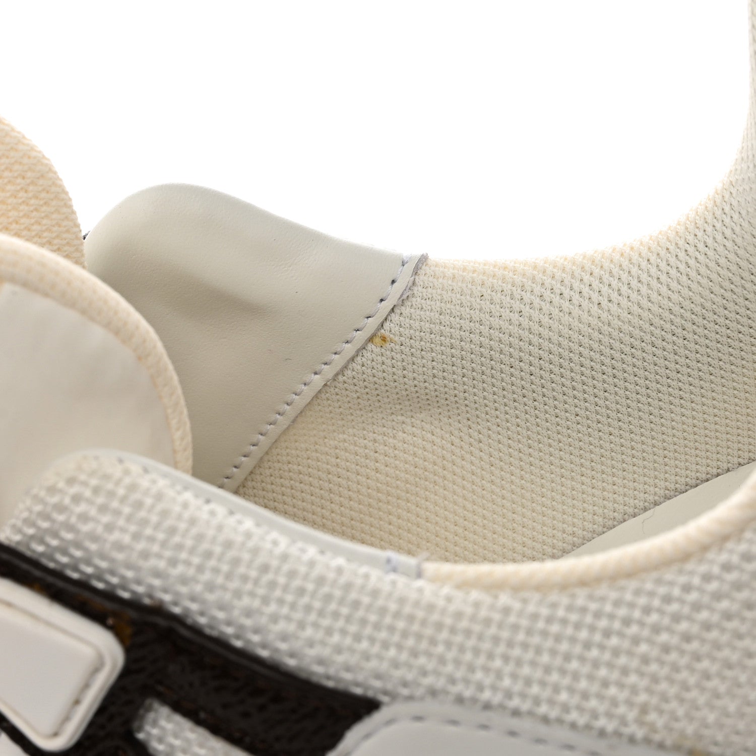 Louis Vuitton Calfskin Run Away Sneakers 39 White 10 of 14