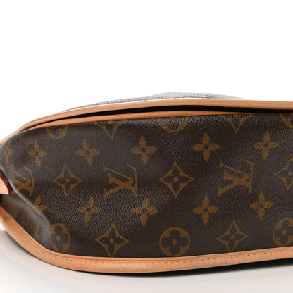 Louis Vuitton Monogram Menilmontant MM 8 of 14