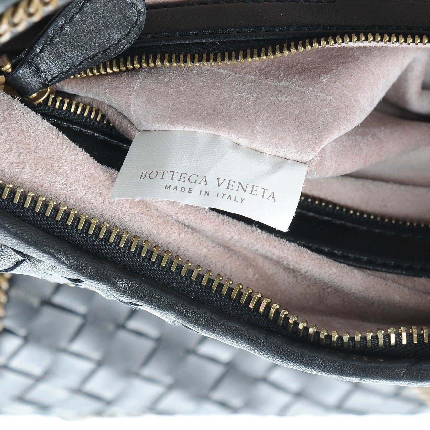 Nappa Intrecciato Medium Veneta Chain Hobo Nero Black
