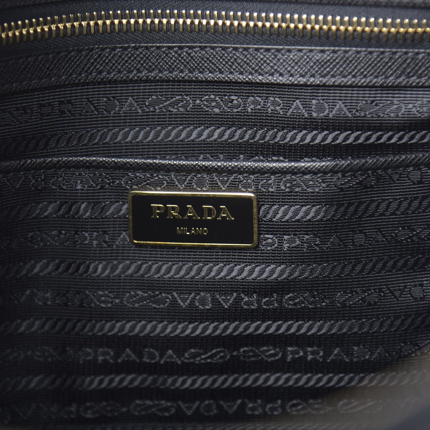 Saffiano Large Galleria Double Zip Tote Black