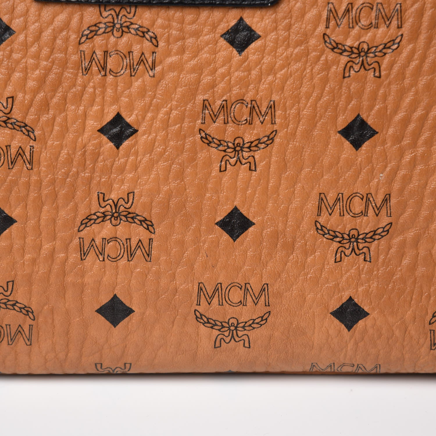MCM Visetos Medium Anya Essential Victory Patch Shopper Tote Cognac 19 of 19