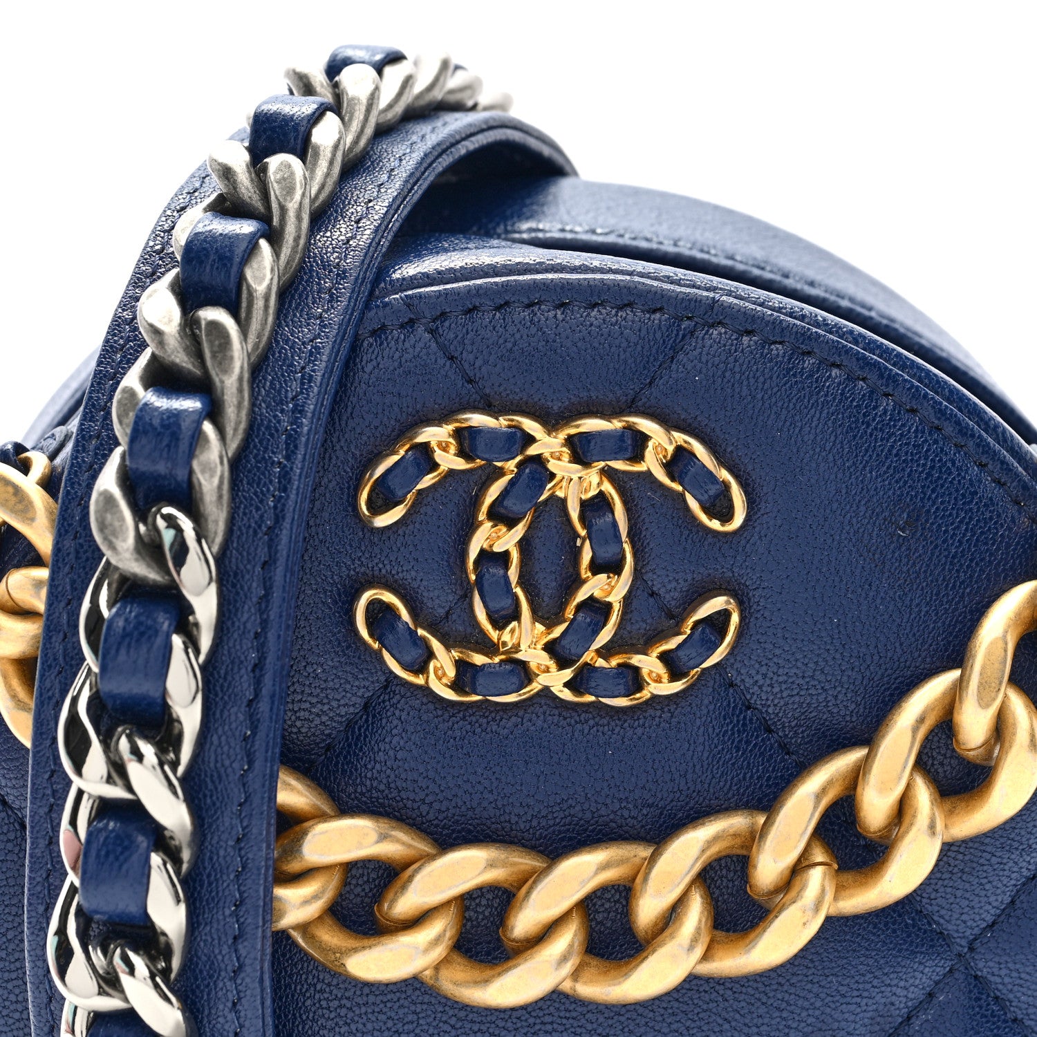 Chanel Lambskin Quilted Chanel 19 Round Clutch With Chain  Navy 8 of 10