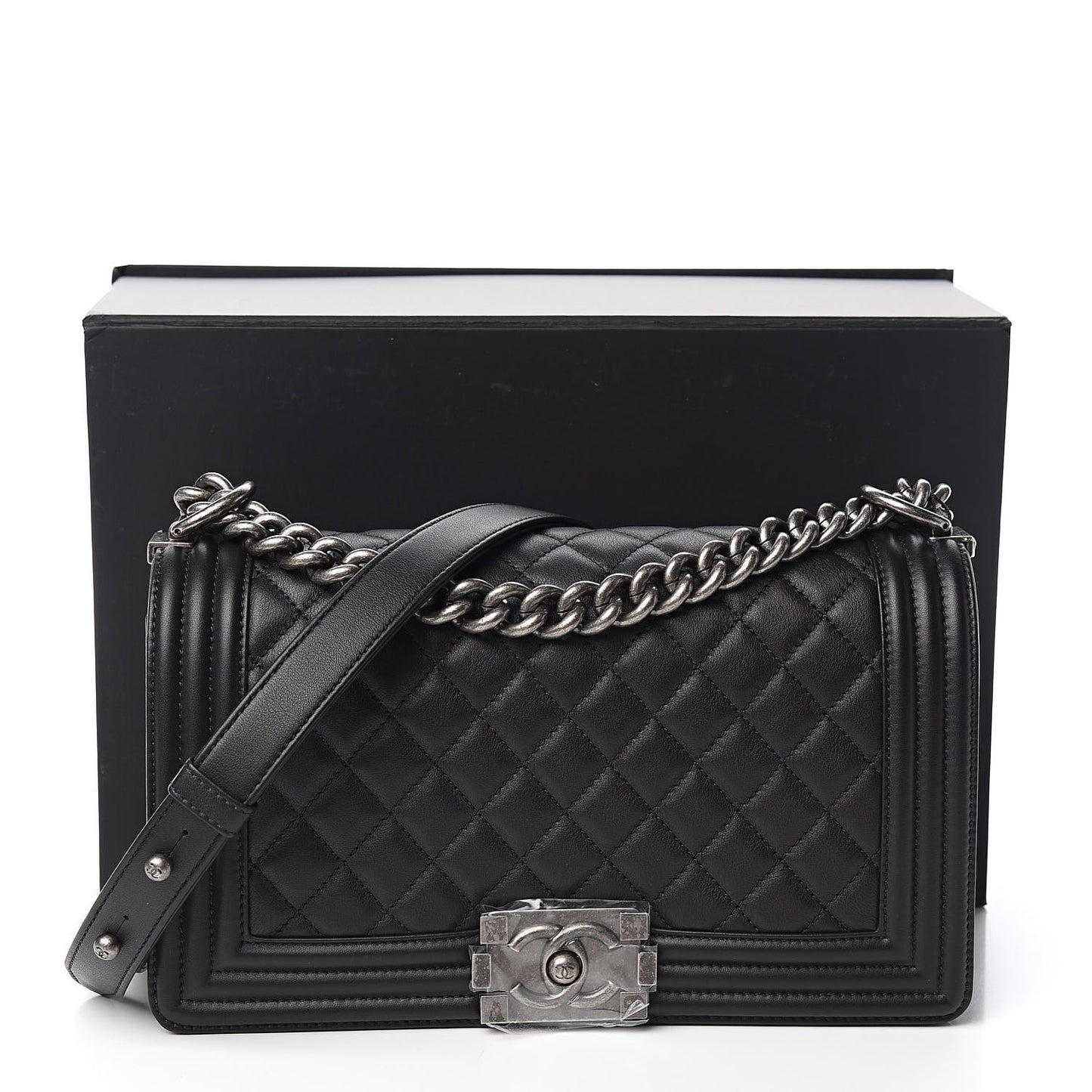 Calfskin Quilted Medium Boy Flap Black