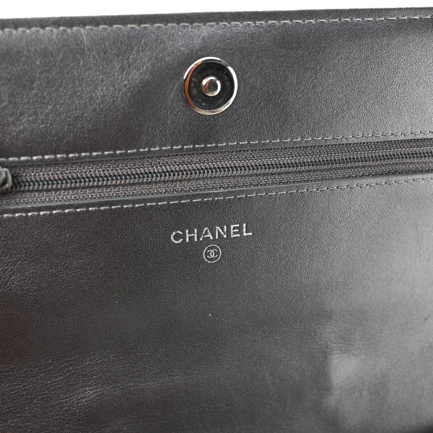 Crumpled Metallic Calfskin Quilted Ring Handle Wallet on Chain Silver