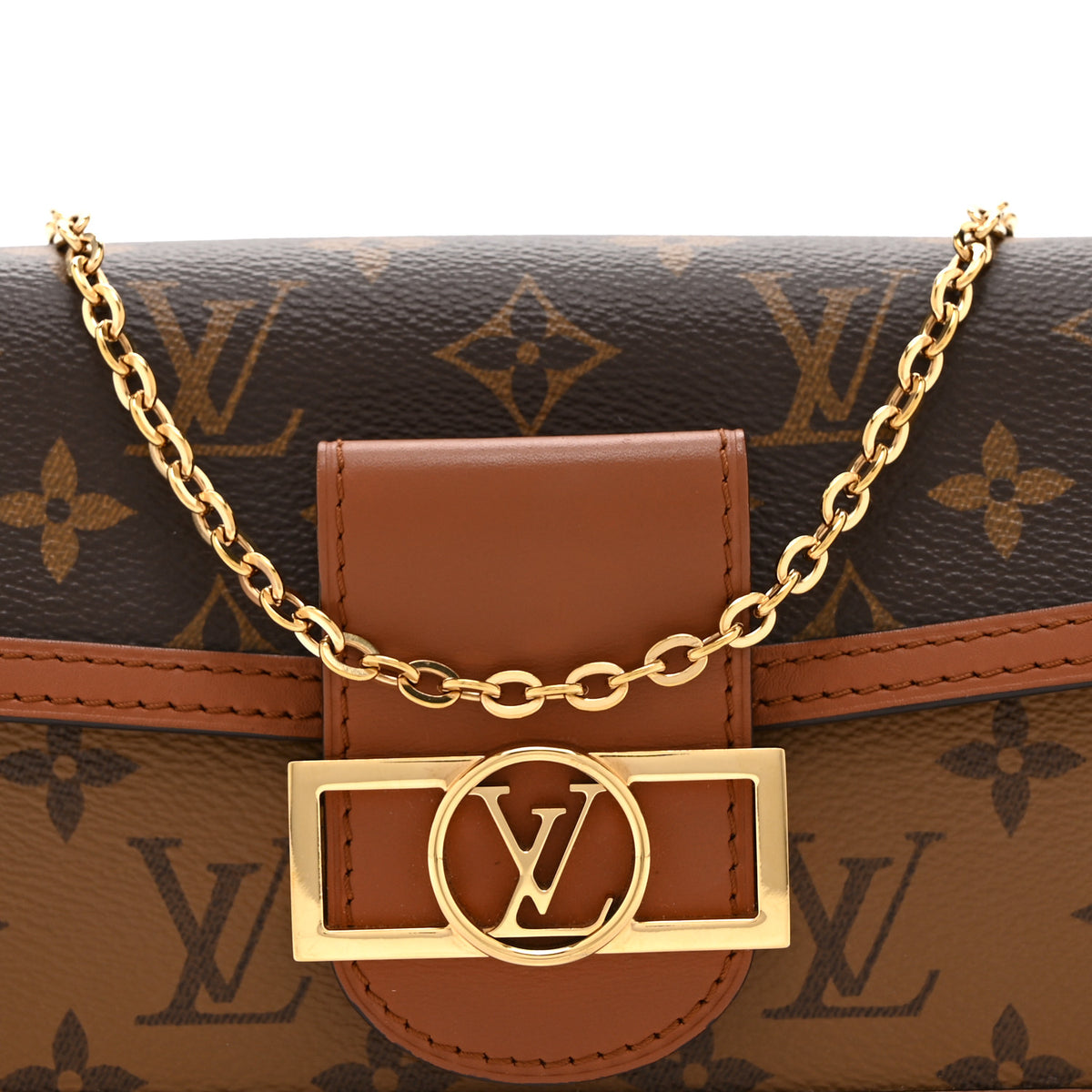 Reverse Monogram Dauphine Chain Wallet