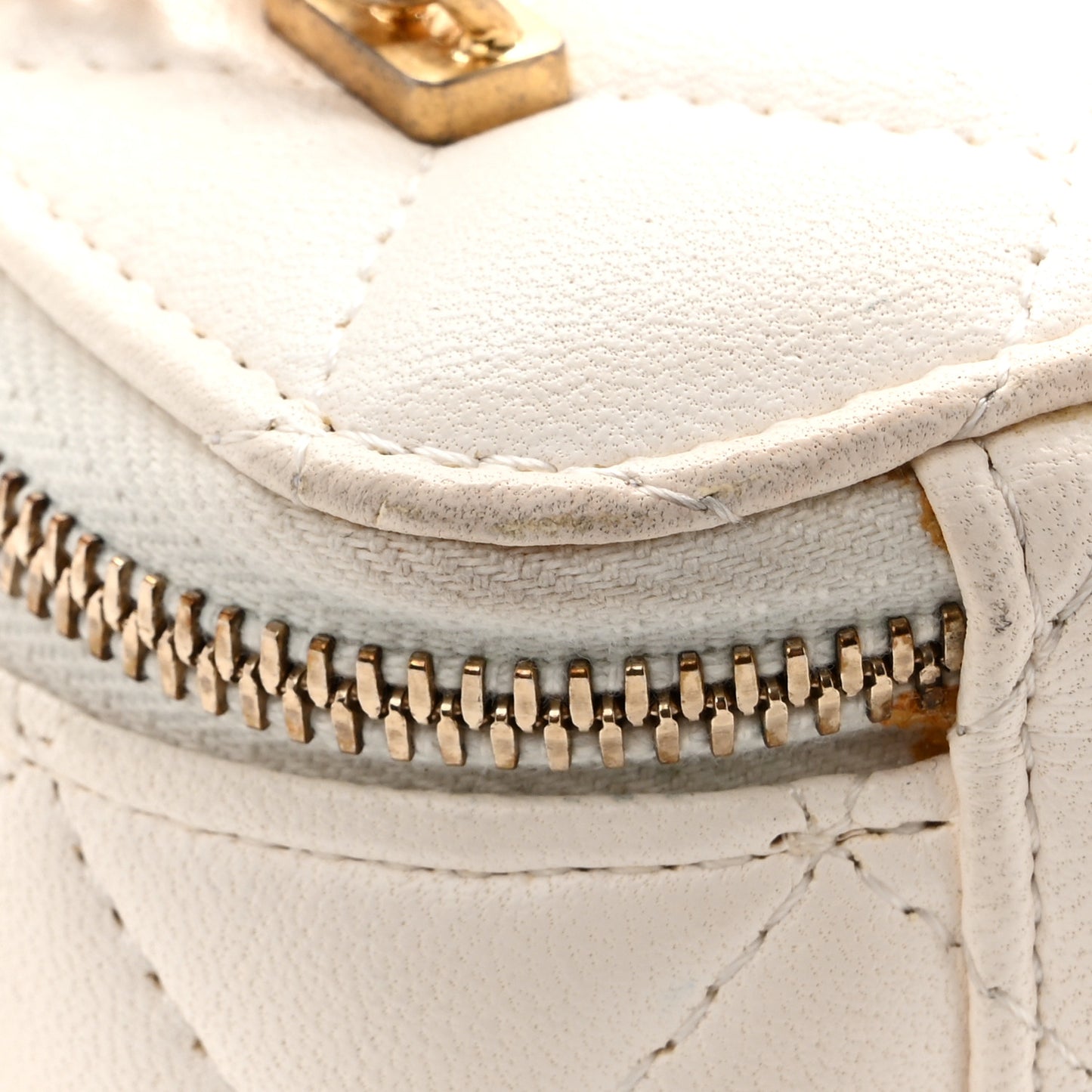 Lambskin Quilted Mini Vanity Case With Chain White