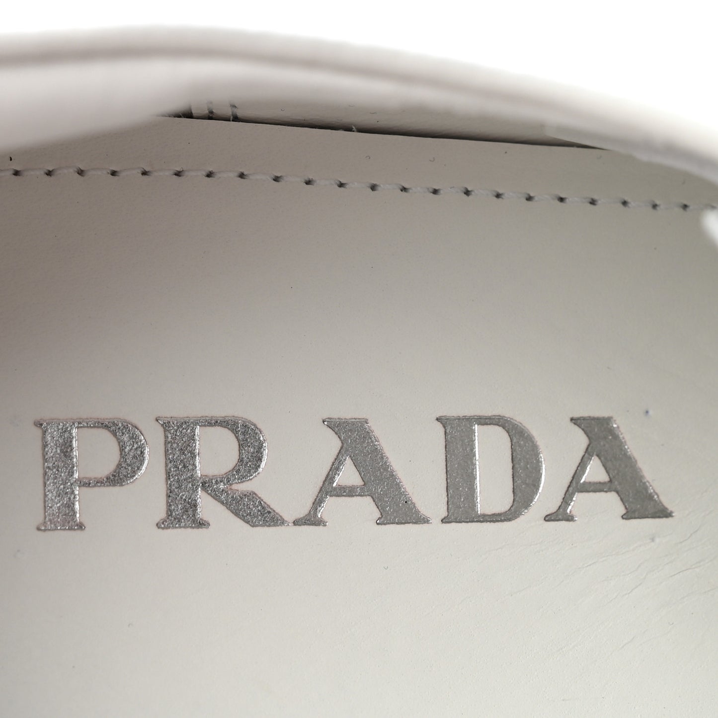 Spazzolato Calzature Donna Triangle Logo 50mm Derby Loafers 38.5 White 38.5 White