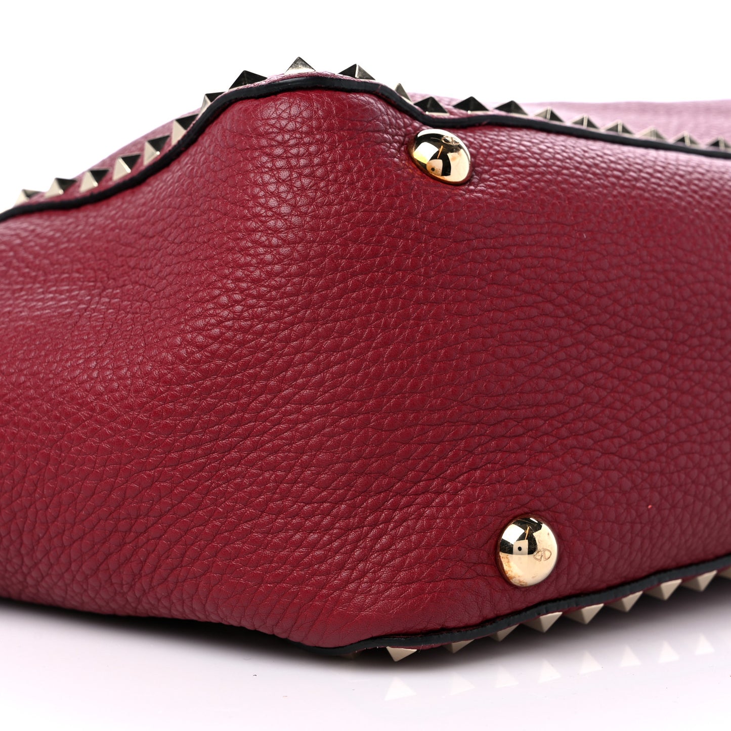 Pebbled Calfskin Medium Rockstud Tote Camelia