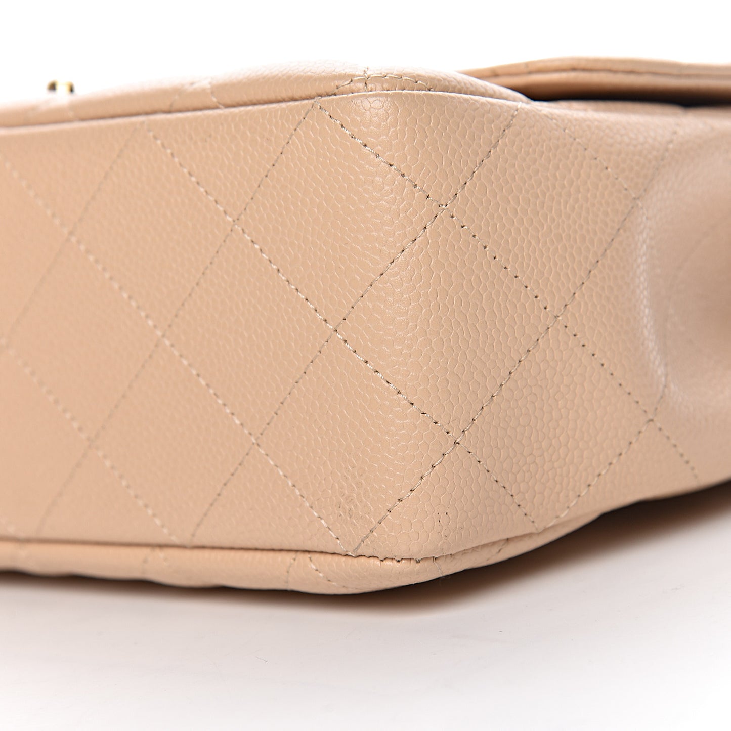 Caviar Quilted Jumbo Single Flap Beige Clair