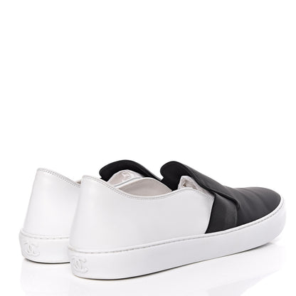Chanel Calfskin Slip On Sneakers 45 White Black 4 of 16