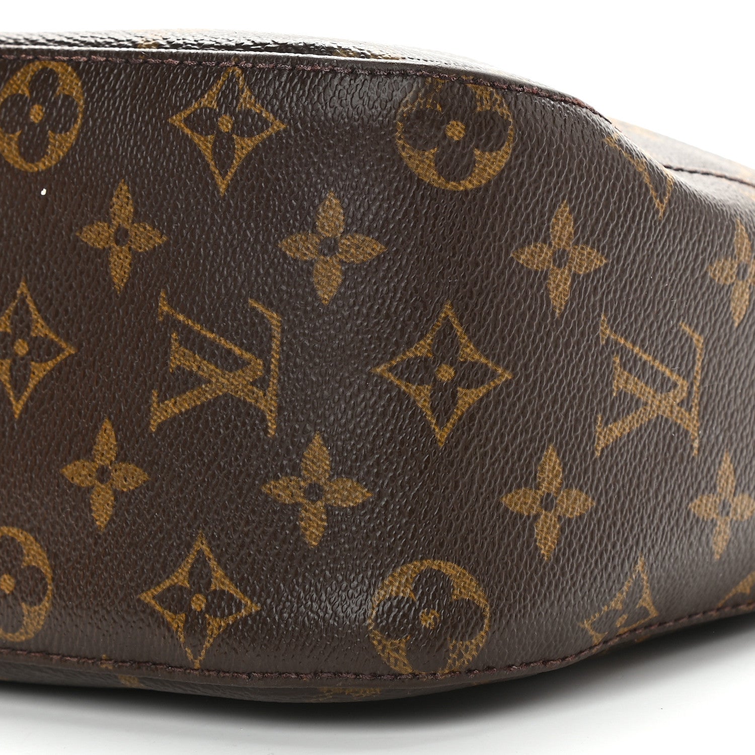 Louis Vuitton Monogram Looping MM 8 of 14