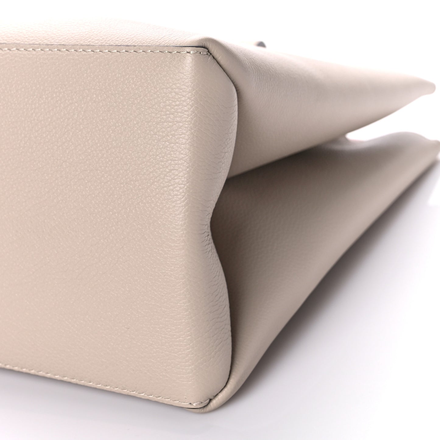 Grained Calfskin Lockme Shopper Greige