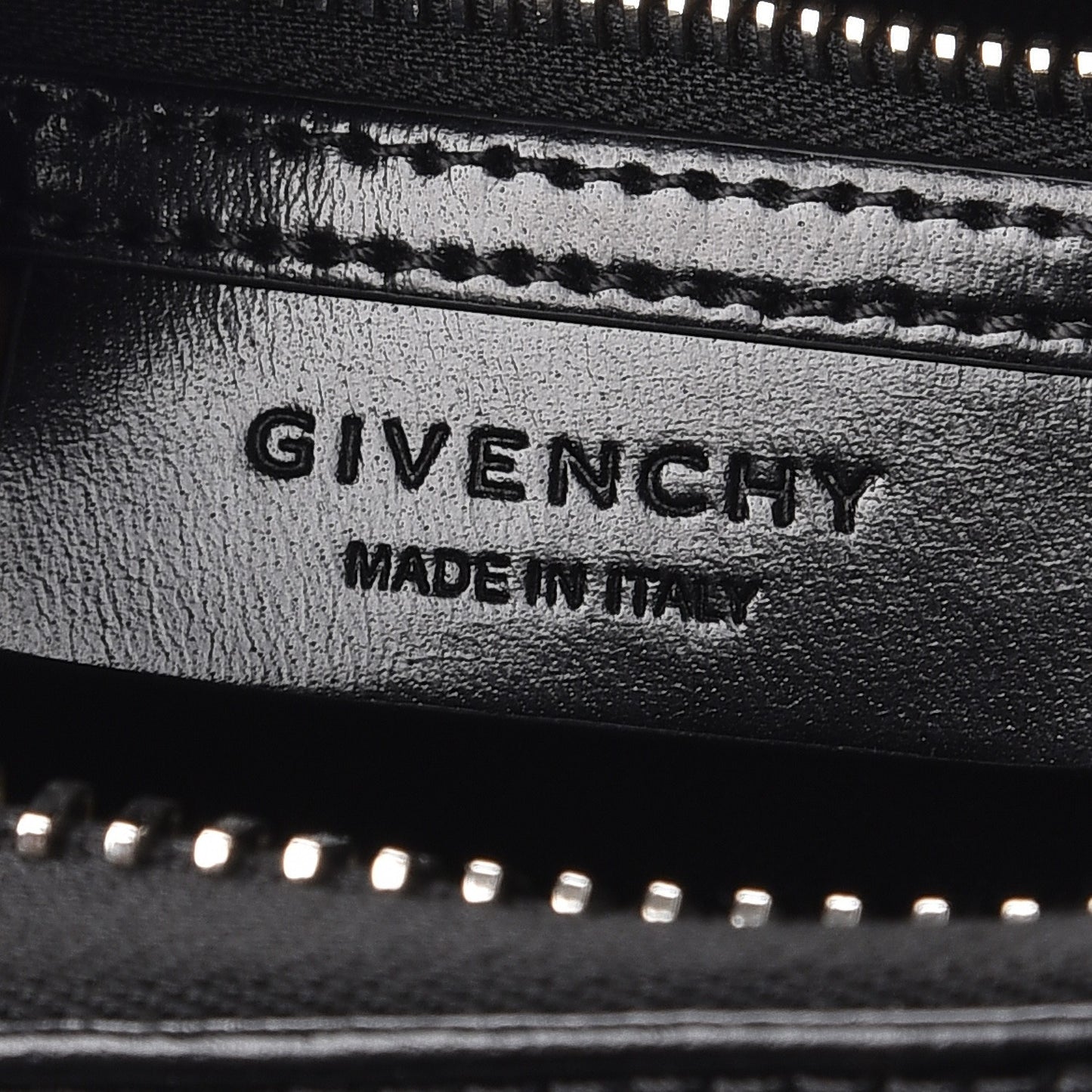 Shiny Lord Calfskin Mini Antigona Black