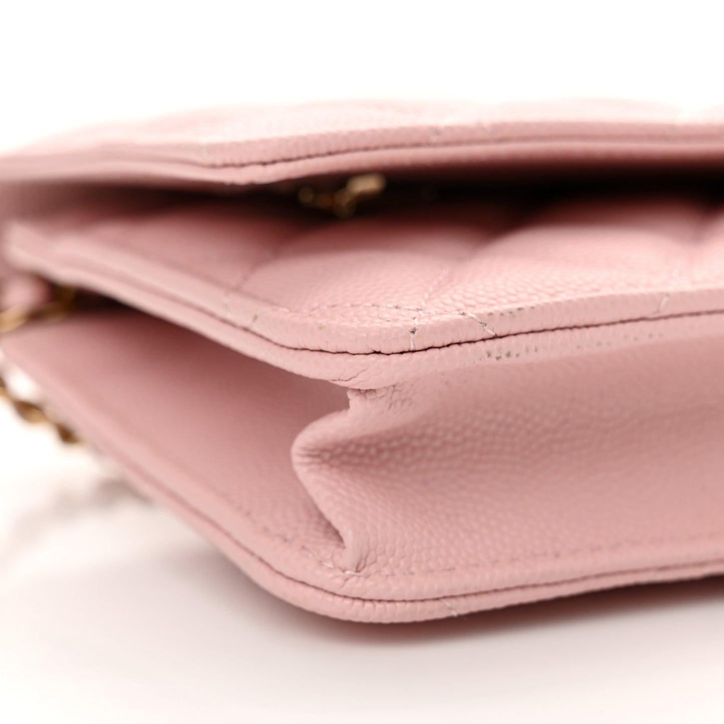 Caviar Quilted Wallet on Chain WOC Light Pink