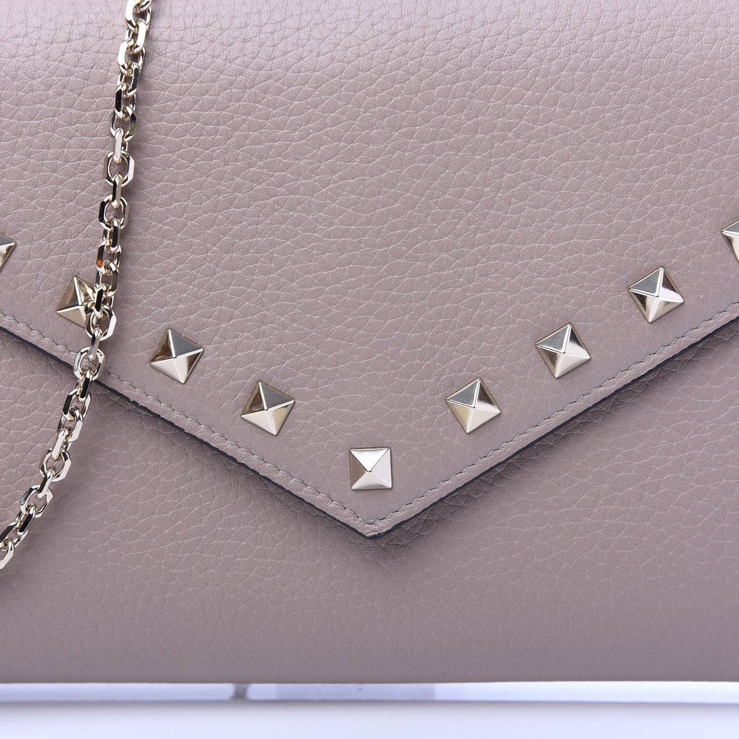 Pebbled Calfskin Rockstud Envelope Wallet on Chain Poudre
