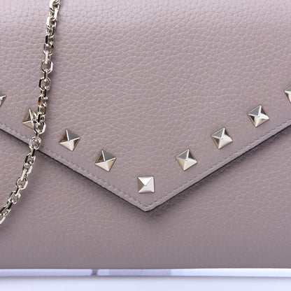 Valentino Garavani Pebbled Calfskin Rockstud Envelope Wallet on Chain Poudre 9 of 10