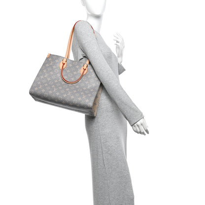 Louis Vuitton Monogram Onthego MM Trianon Gray 2 of 10