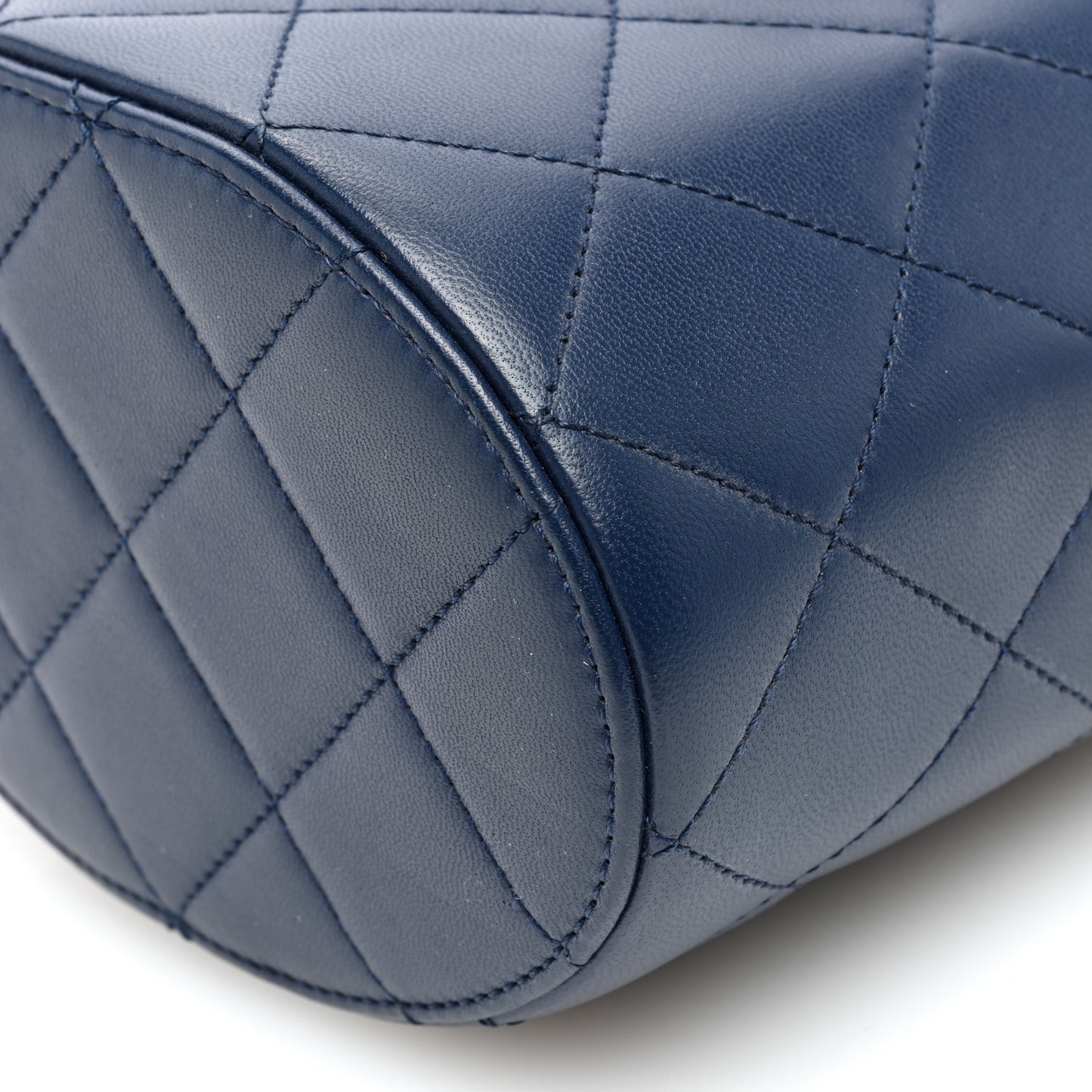 Lambskin Resin Elegant Chain Vanity Case Blue