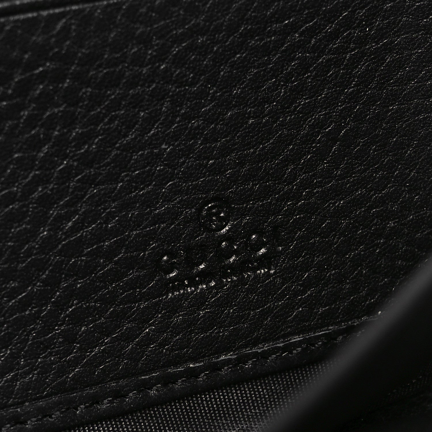 Gucci Pebbled Calfskin Soho Zip Around Wallet Black 6 of 8