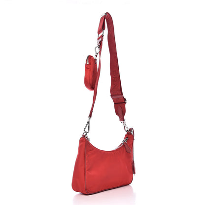 Prada Nylon Re-Edition 2005 Shoulder Bag Rosso 3 of 11