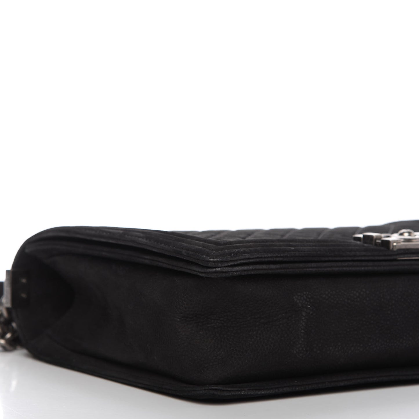Iridescent Caviar Quilted Large Boy Flap Black