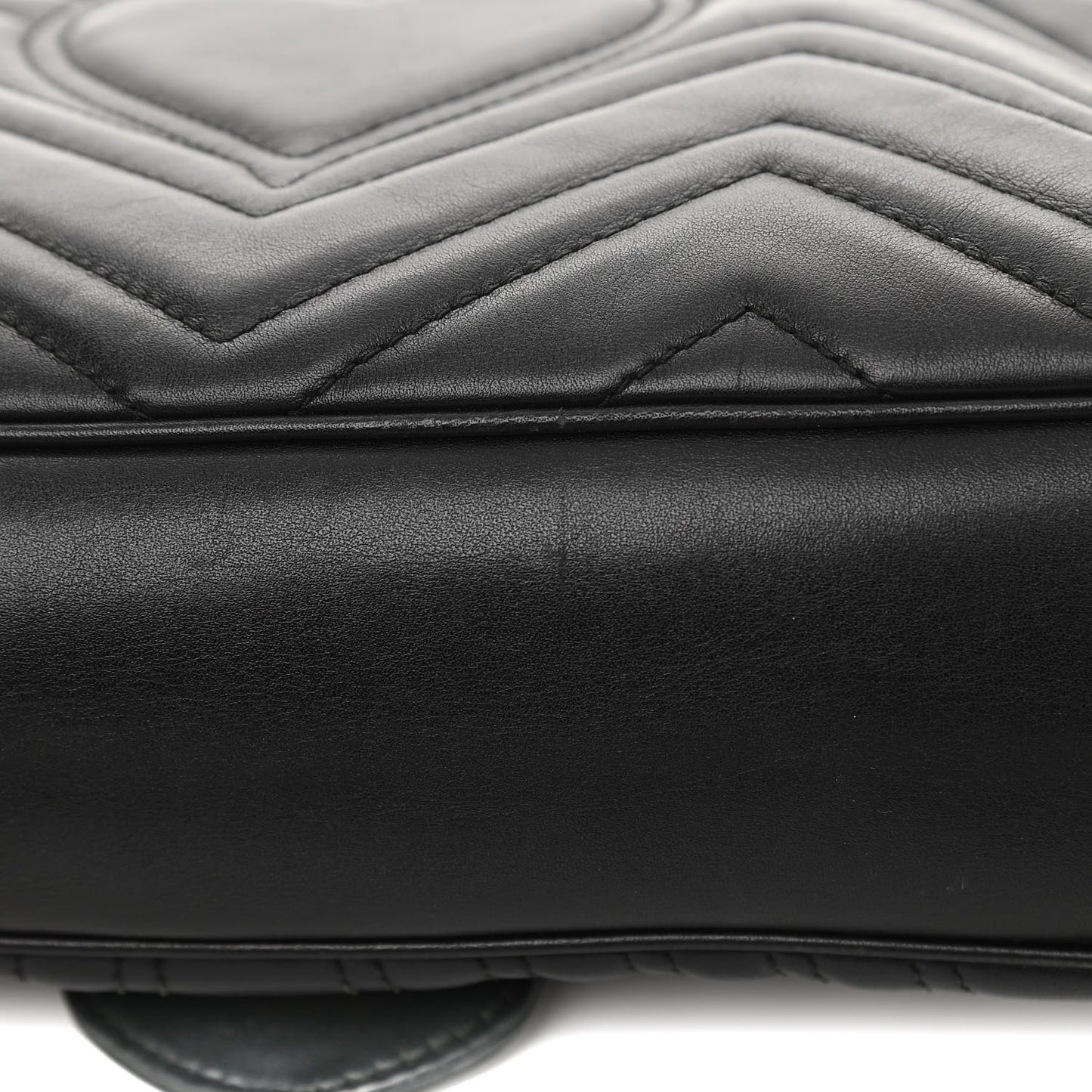 Calfskin Matelasse Medium GG Marmont Shoulder Bag Black