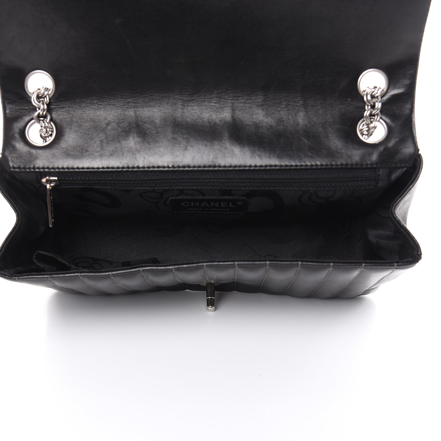 Lambskin Vertical Quilted Medium Single Flap Black