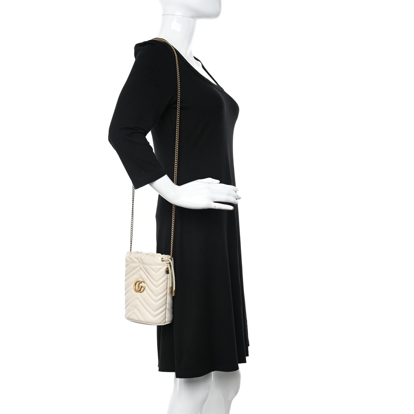 Calfskin Matelasse Mini GG Marmont 2.0 Bucket Bag White