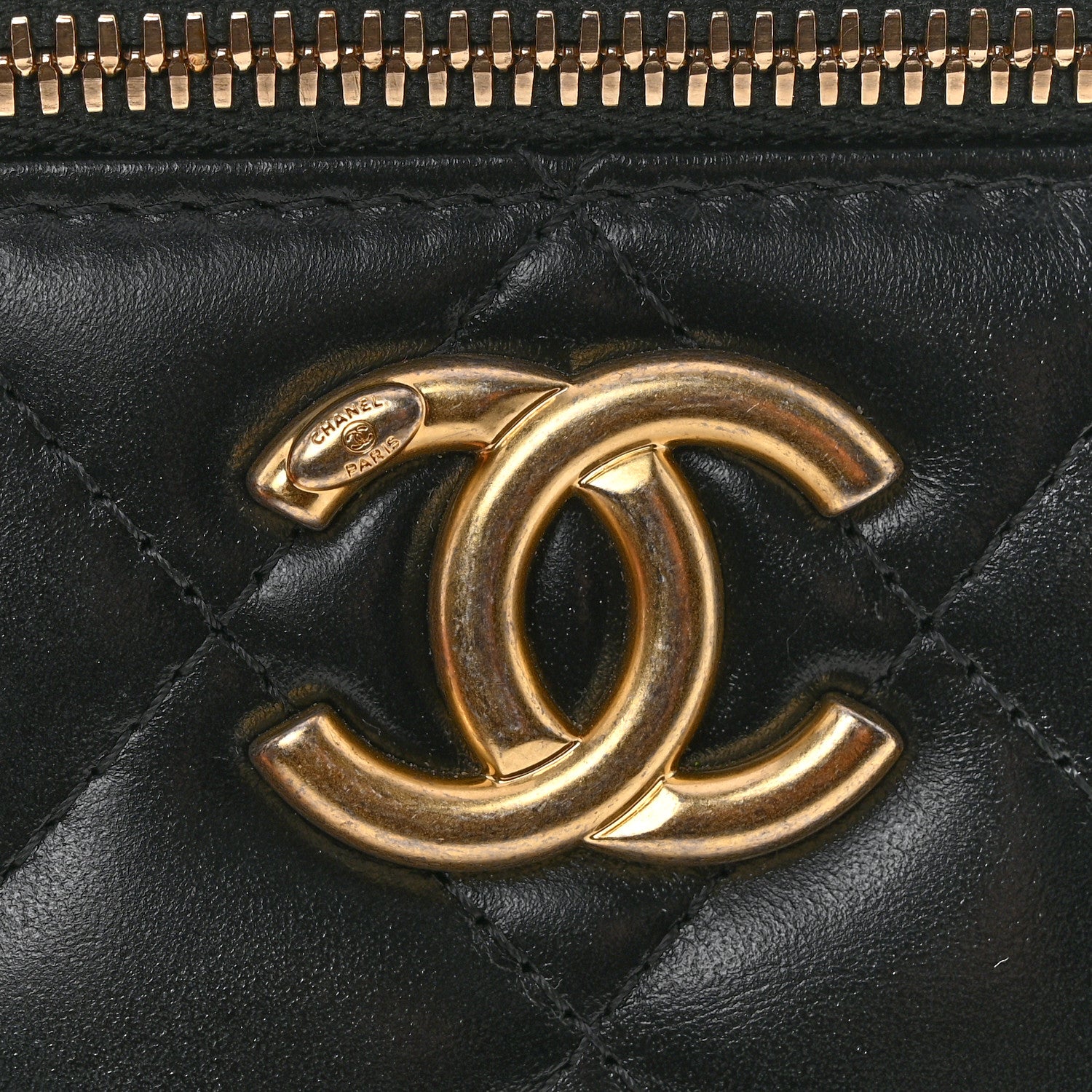 Chanel Calfskin Quilted Mini Perfect Fit Vanity Case With Chain Black 10 of 11